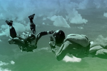 Parachuting_destacada