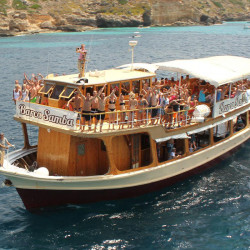 Party boat con cena en Mallorca
