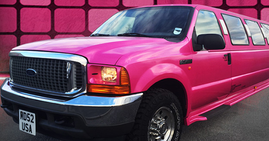 Limusina Ford Excursion Pink
