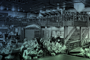 Cena y espectáculo en la sala Mmm…Cabaret de Málaga