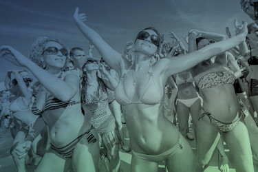 Pack boat party, pool party, discoteca y alojamiento en Ibiza