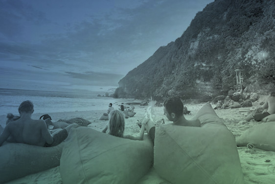 Pack comida en Beach Club VIP, cena y show erótico en Ibiza