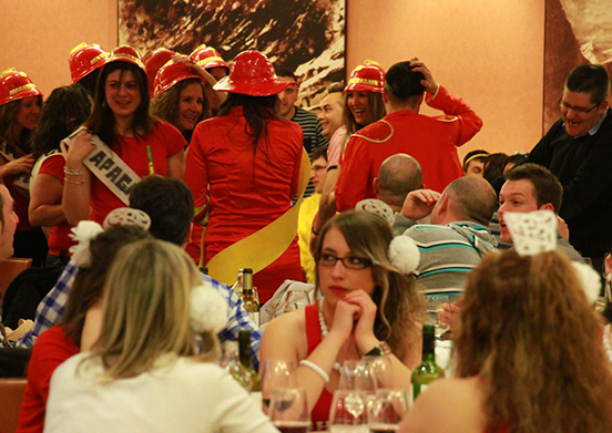 Pack alojamiento para despedidas y cena en Málaga