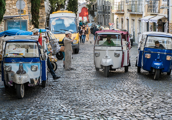 Cata de vino y viaje en Tuk Tuk en Málaga