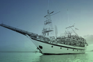Pack barco y cena en Málaga