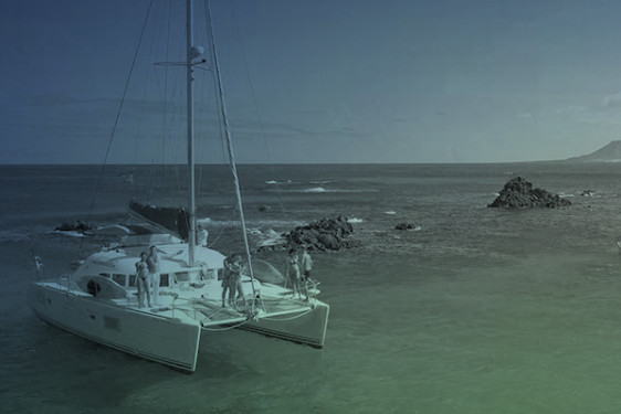 Un día en catamarán en Valencia