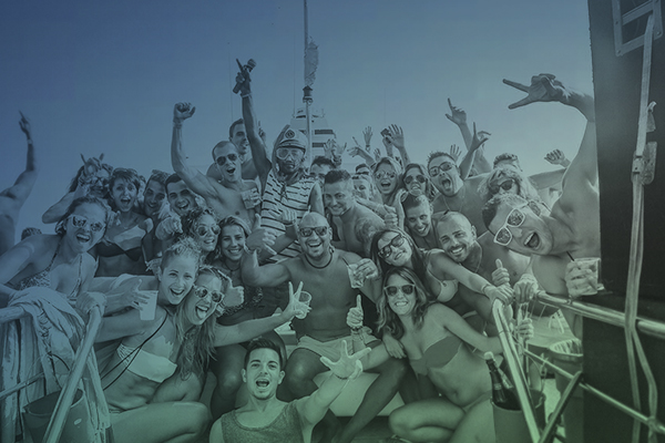Día de fiesta en el mar en Valencia