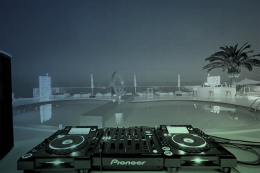 Pack noche con barra libre en Ibiza