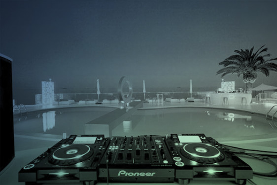 Pack noche con barra libre en Ibiza